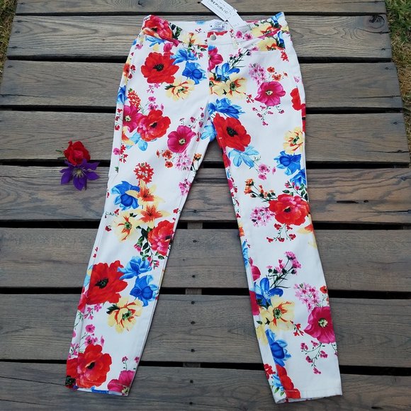 Republic Vibrant Red Floral Print Pants NWT Sz 8 - Picture 3 of 14